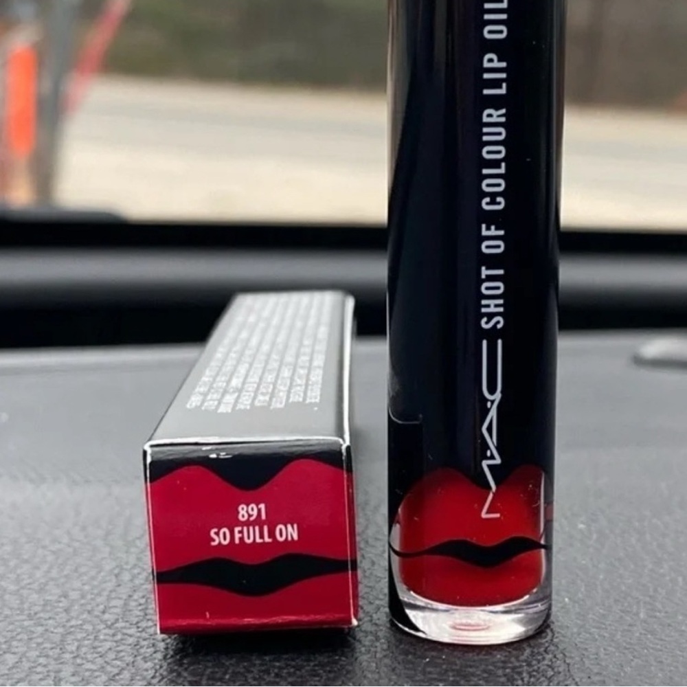MAC Cosmetics Lipstick - So Full On & Shots! Shots! Shots!